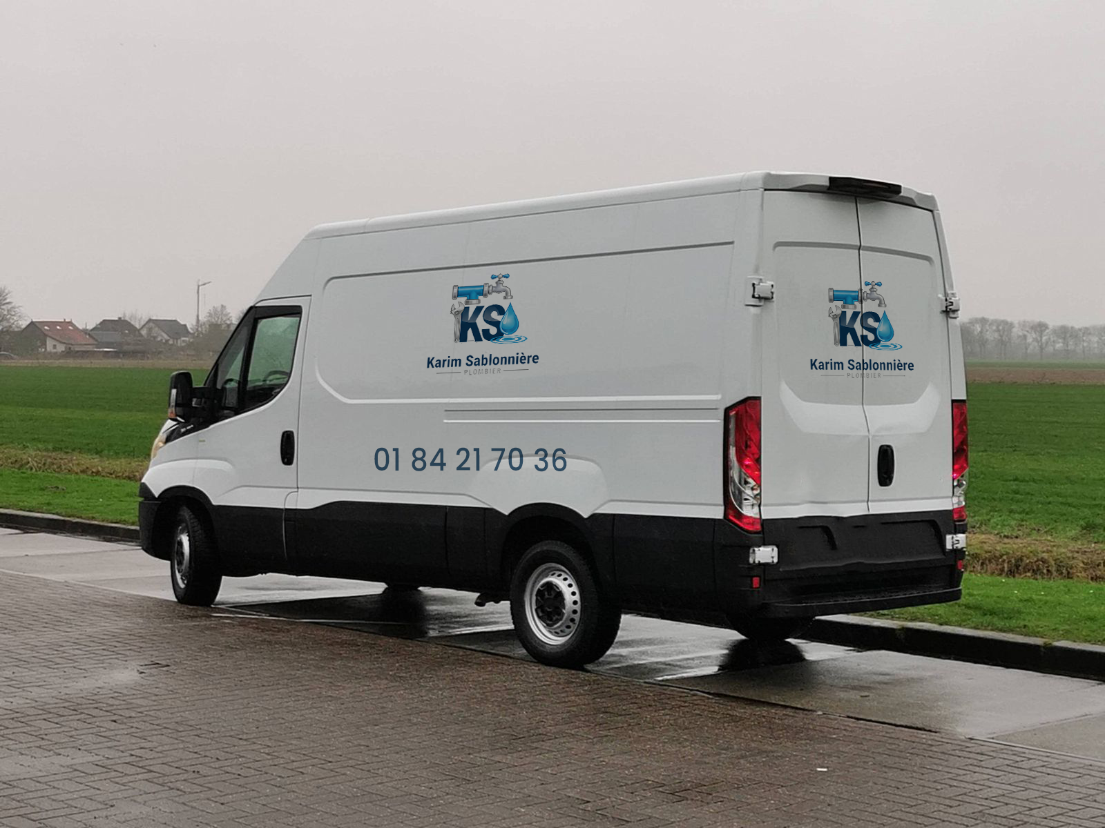 Camionnette de dépannage Karim Sablonnière Plombier à Fresnes